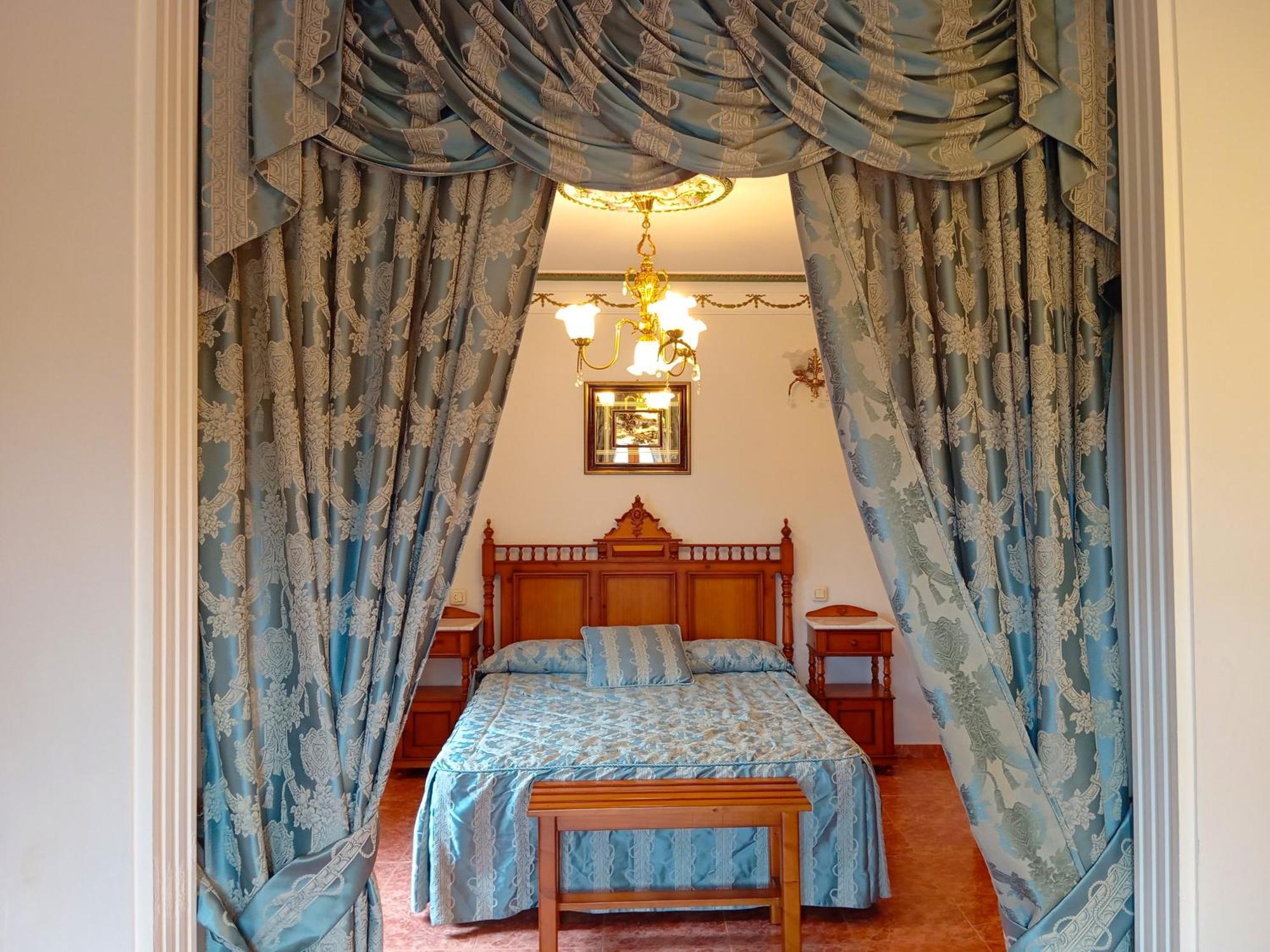 Hotel La Rueda 3000 Mora de Rubielos Luaran gambar